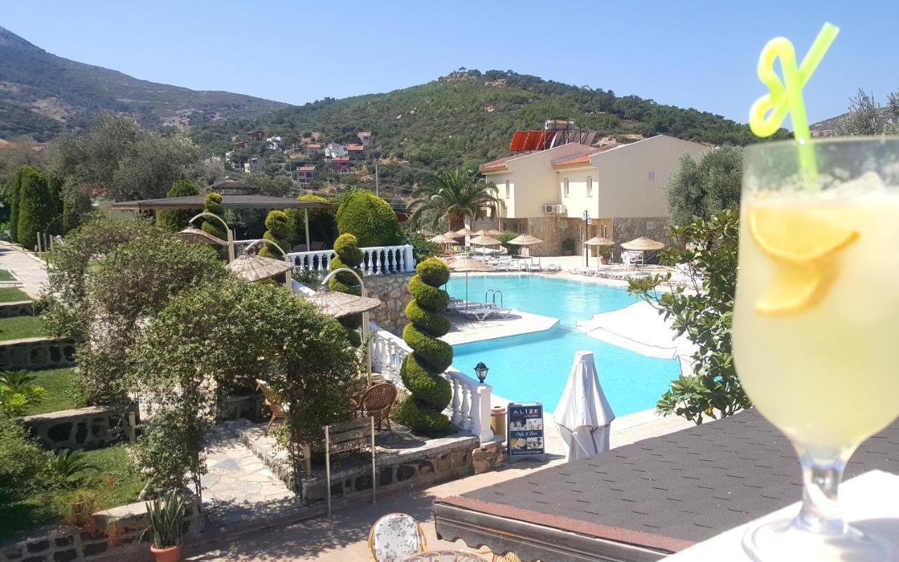 Alize Resort Hotel Yenifoca Buitenkant foto