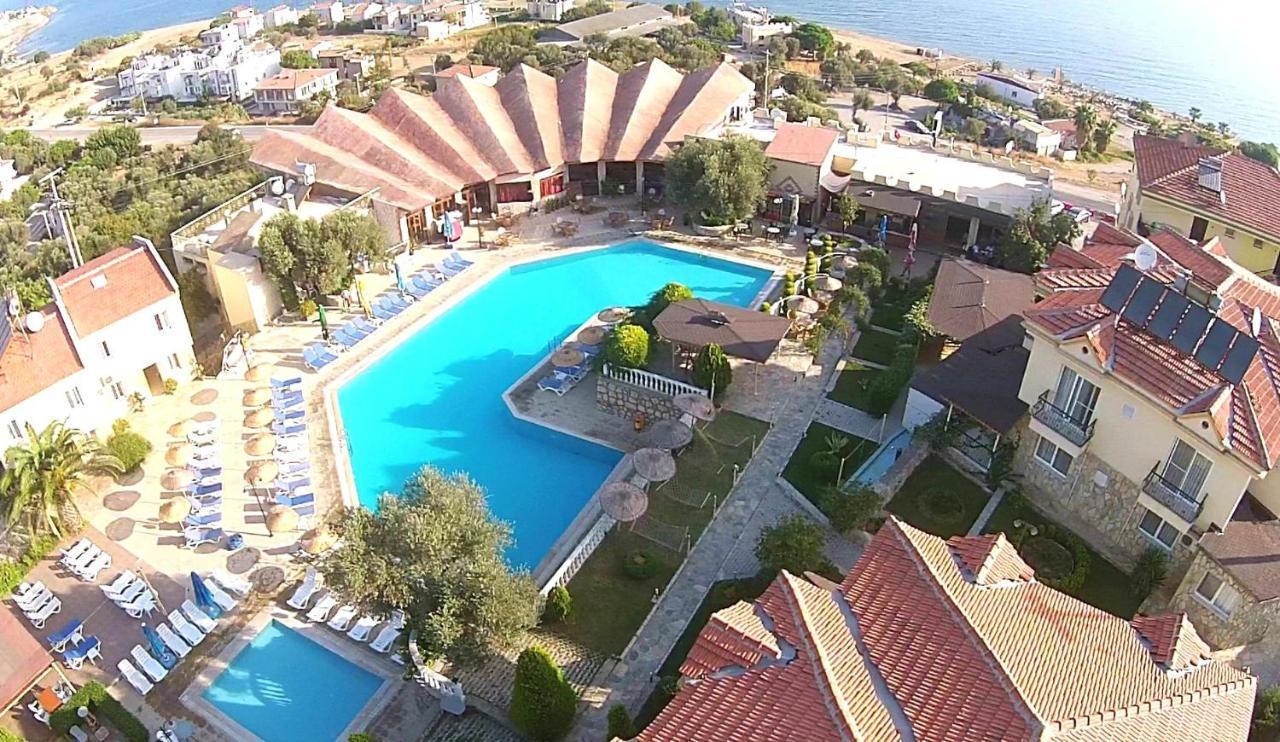 Alize Resort Hotel Yenifoca Buitenkant foto