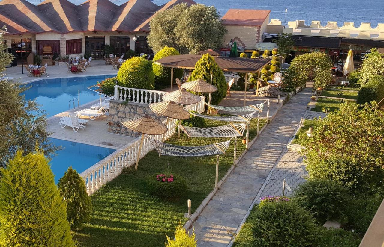 Alize Resort Hotel Yenifoca Buitenkant foto