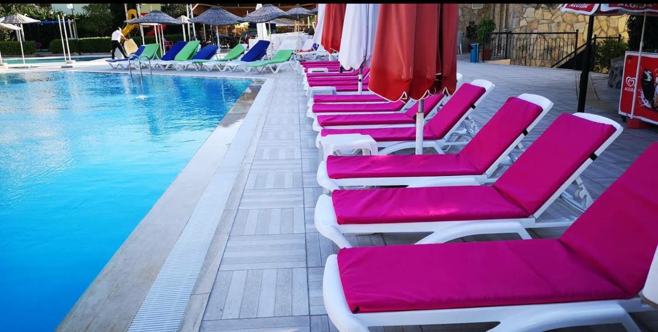 Alize Resort Hotel Yenifoca Buitenkant foto