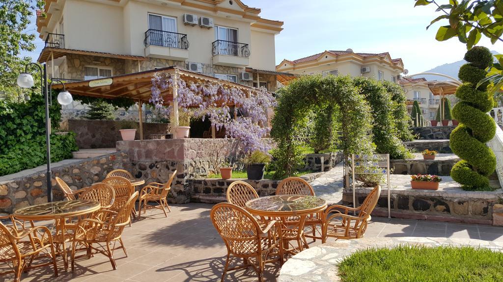 Alize Resort Hotel Yenifoca Buitenkant foto