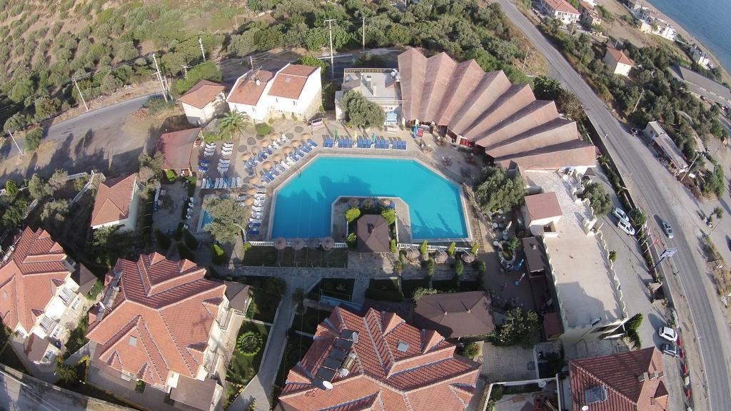Alize Resort Hotel Yenifoca Buitenkant foto